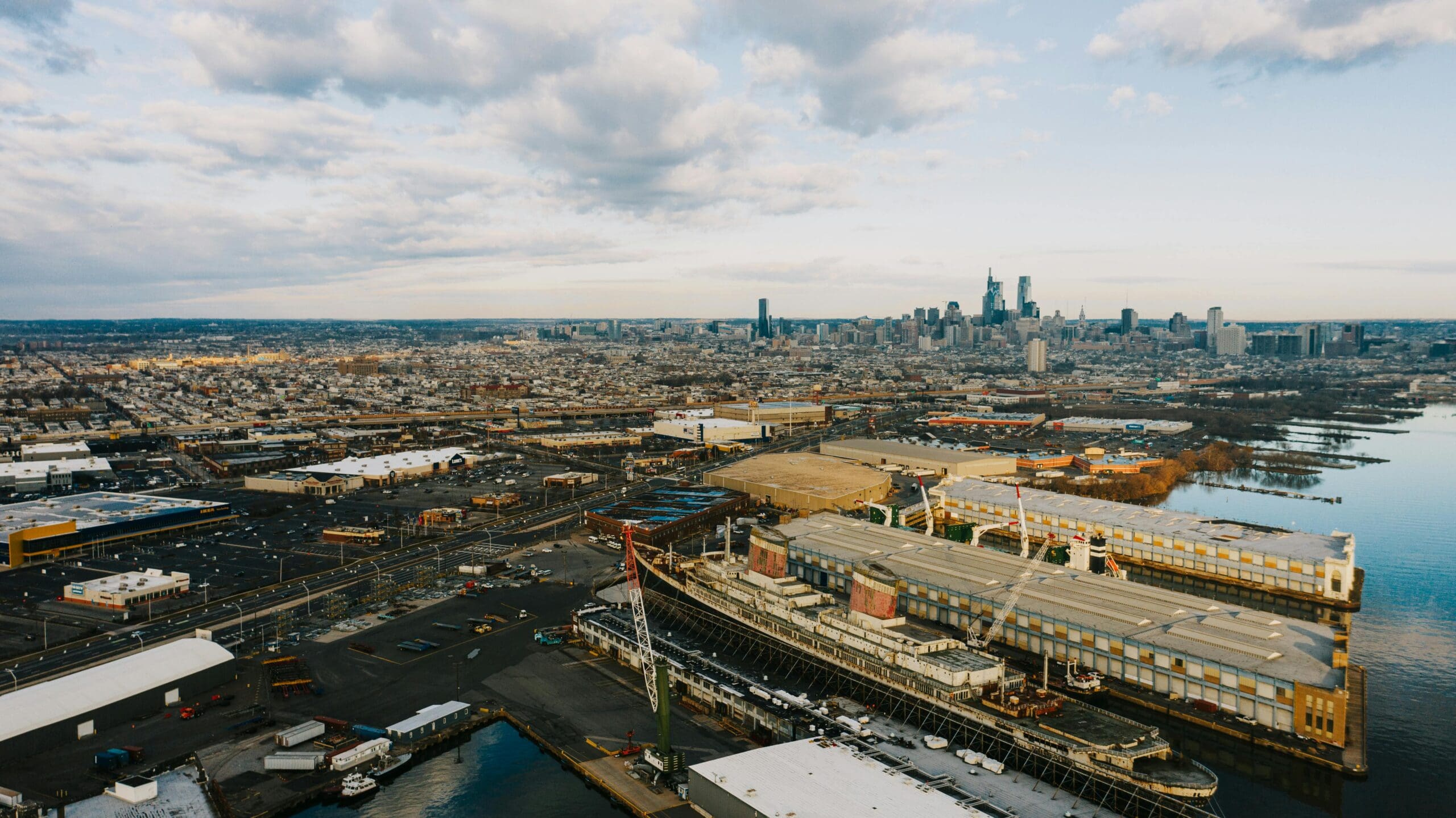 pexels-kelly-1179532-6572535 Image of the Port of Philadelphia