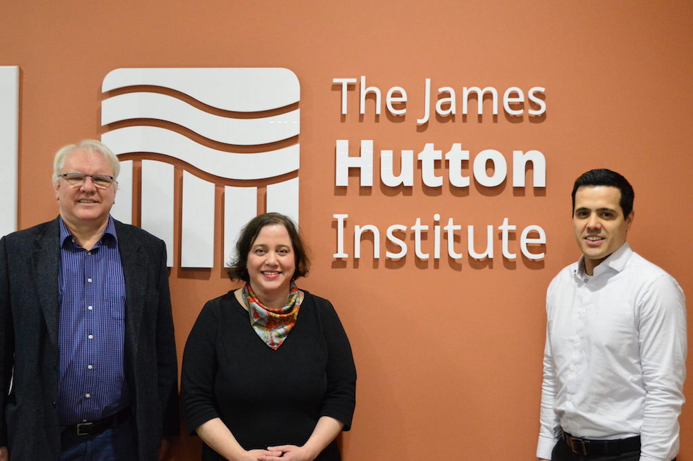 Pictures provided by the James Hutton Institute. (L to R) Jonathan Snape (Head of James Hutton Limited), Jessica Giannotti (SeaDyes Founder and CEO) and Graeme Rogers (Innovation Manager at James Hutton Limited). (L to R) Jonathan Snape (Head of James Hutton Limited), Jessica Giannotti (SeaDyes Founder and CEO) and Graeme Rogers (Innovation Manager at James Hutton Limited).