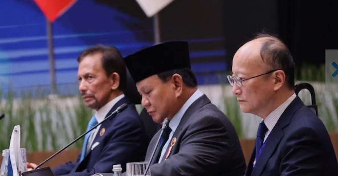 ADB President Masato Kanda, Indonesian President Prabowo Subianto, and Brunei Durassalam Prime Minister Sultan Hassanal Bolkiah