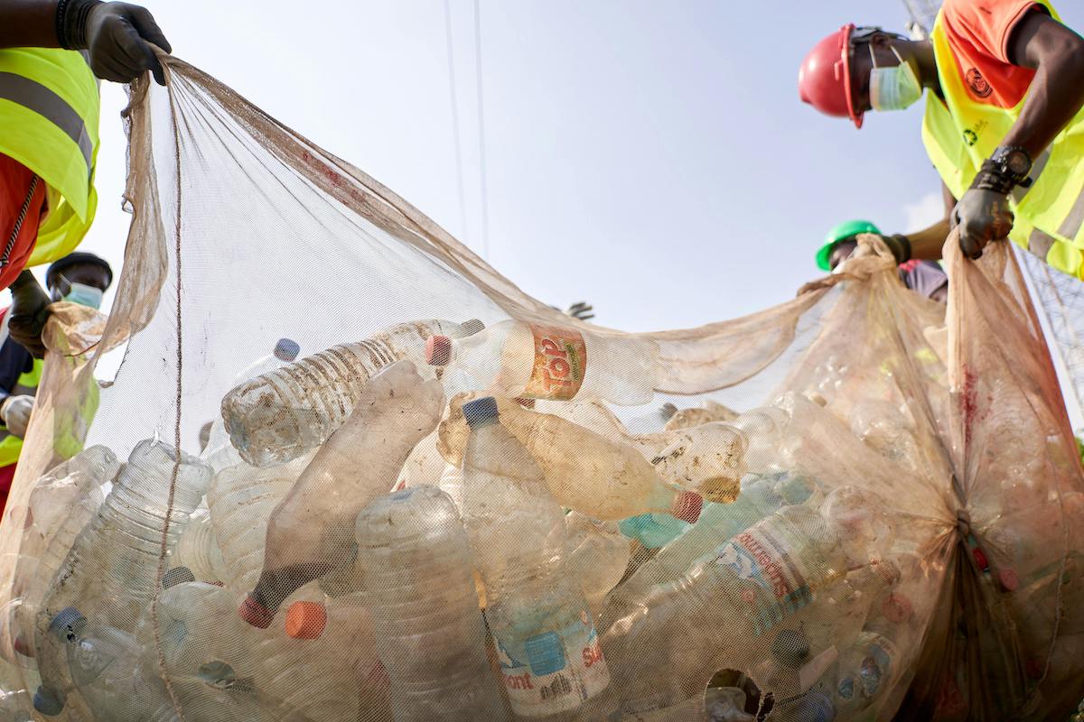 pexels-messina-12492222 People collecting trash